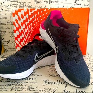 Women Nike Renew Run 2 shoes